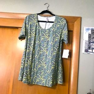 Lularoe perfect t shirt